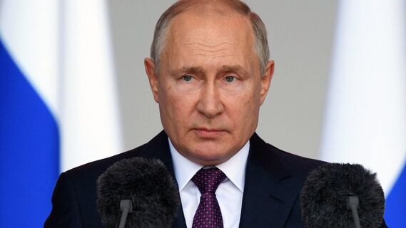 Владимир Путин поручил найти спонсора для «Нижнего Новгорода»