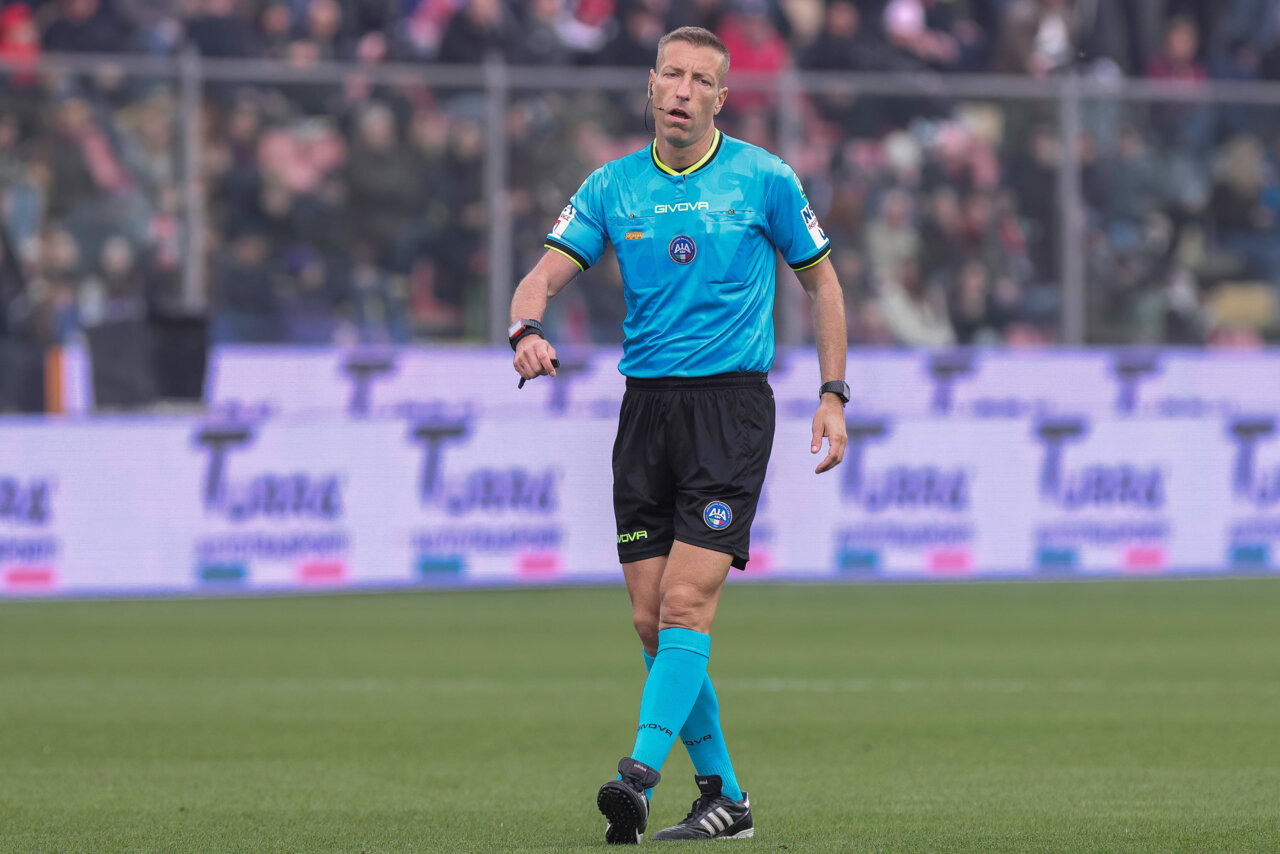 Футбольный рефери