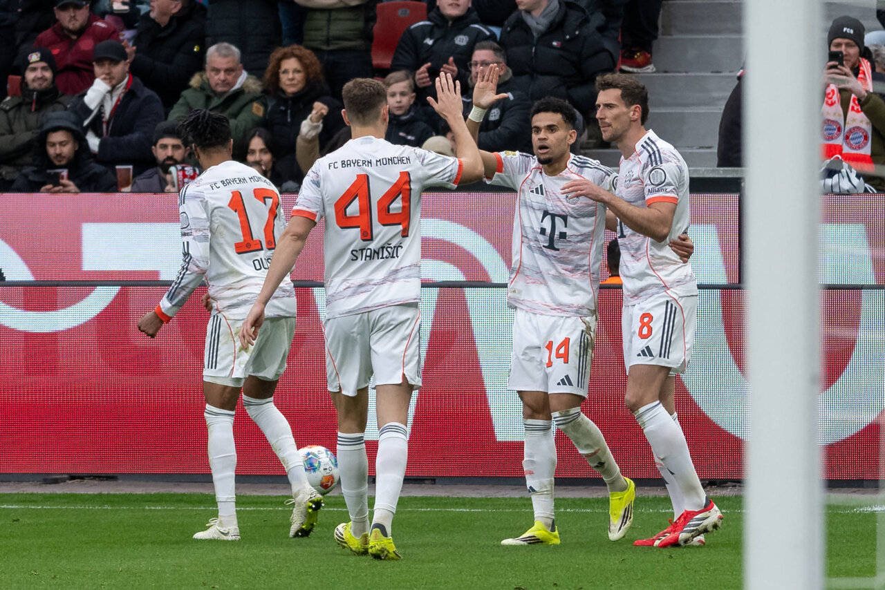 Майкл Олисе