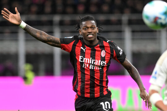 Леау – в «Барселоне», Холланд – в «Реале», Эндрик – в «Штутгарте»? Обзор последних трансферных слухов