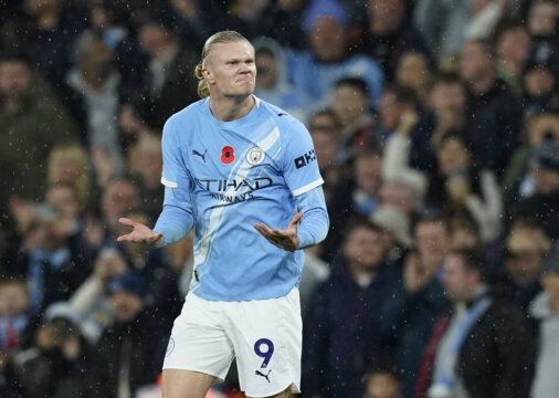 Купил часы каждому сотруднику и мог тренироваться три раза в день: годы Холланда в «Боруссии»