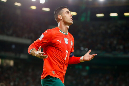 Такая форма в 40 лет – преступление: как живет и тренируется Криштиану Роналду, чтобы выглядеть на 25